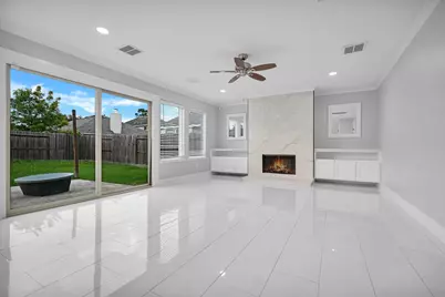 405 Mystic Trail Loop, Houston, TX 77339 - Photo 17