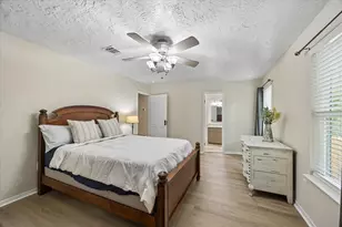 10765 Champion Forest Rd, Conroe, TX 77303 - Photo 19