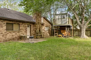 13 Columbella St, Bay City, TX 77414 - Photo 19
