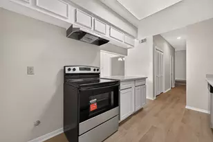 7700 Creekbend Dr, Houston, TX 77071 - Photo 13