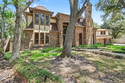 315 Oakview Circle, El Lago, TX 77586 - Photo 3