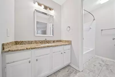 10 E Willowwood Court, The Woodlands, TX 77381 - Photo 13