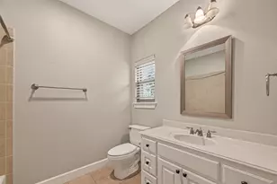 51 English Oak Ct, Lake Jackson, TX 77566 - Photo 25