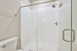 9756-9760 Grosbeak Ln, Magnolia, TX 77354 - Photo 17