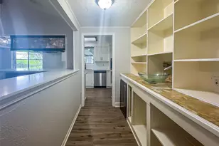 912 Robinson Rd, La Porte, TX 77571 - Photo 17