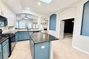 13822 Parkers Cove Ct, Houston, TX 77044 - Photo 7