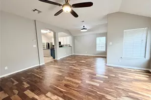 13822 Parkers Cove Ct, Houston, TX 77044 - Photo 17