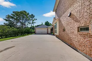 2027 Baker Estates Dr, Houston, TX 77094 - Photo 47