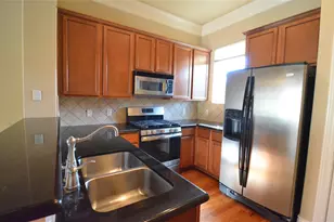 9006 Harbor Hills Dr E, Houston, TX 77054 - Photo 5