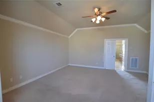 9006 Harbor Hills Dr E, Houston, TX 77054 - Photo 7