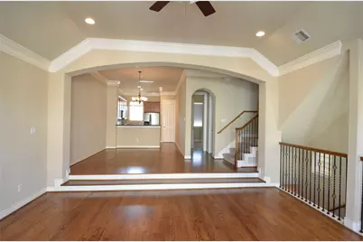 9006 Harbor Hills Drive E, Houston, TX 77054 - Photo 3