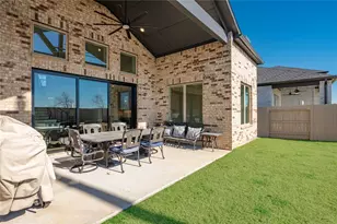 2010 Southern Landings Dr, Manvel, TX 77583 - Photo 43