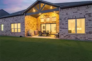 2010 Southern Landings Dr, Manvel, TX 77583 - Photo 47