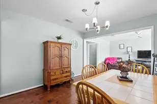 15319 Diana Ln, Houston, TX 77062 - Photo 9