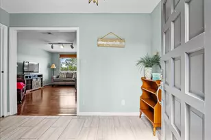 15319 Diana Ln, Houston, TX 77062 - Photo 7