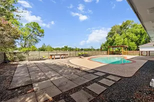 15319 Diana Ln, Houston, TX 77062 - Photo 35