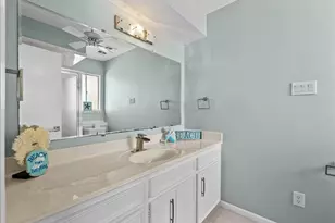 15319 Diana Ln, Houston, TX 77062 - Photo 25