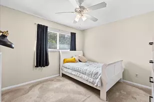 15319 Diana Ln, Houston, TX 77062 - Photo 25