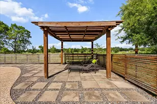 15319 Diana Ln, Houston, TX 77062 - Photo 35