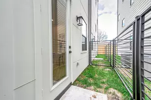3808 Jefferson St, Houston, TX 77003 - Photo 39