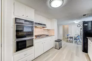 3334 Spring Valley Rd, Houston, TX 77080 - Photo 9