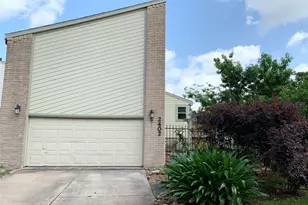 2402 Intrepid Way, League City, TX 77573 - Photo 1