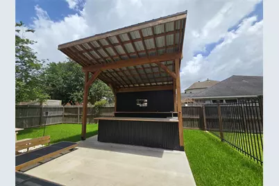 2402 Intrepid Way, League City, TX 77573 - Photo 3