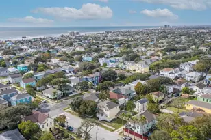 1815 28th St, Galveston, TX 77550 - Photo 23