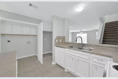 167 Binnacle Court #B, Willis, TX 77318 - Photo 9