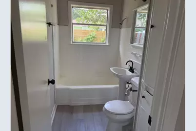 5934 Southtown Street, Houston, TX 77033 - Photo 17