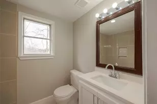 5874 Reed Rd, Houston, TX 77033 - Photo 19
