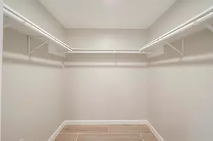 5874 Reed Rd, Houston, TX 77033 - Photo 21