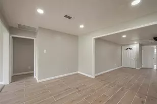 5874 Reed Rd, Houston, TX 77033 - Photo 11