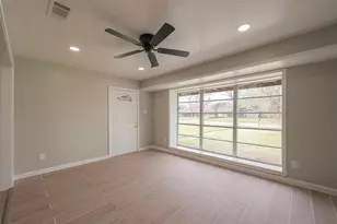 5874 Reed Rd, Houston, TX 77033 - Photo 9
