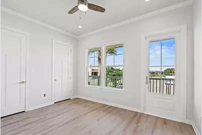 1111 62nd St, Galveston, TX 77551 - Photo 7