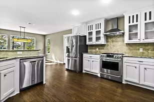 411 Resort Dr, Livingston, TX 77351 - Photo 17