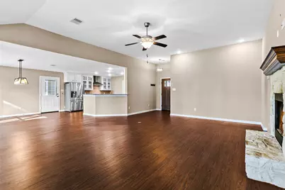 411 Resort Dr, Livingston, TX 77351 - Photo 15