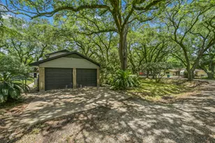 218 Hardy St, Bacliff, TX 77518 - Photo 5
