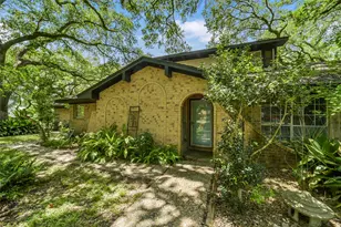 218 Hardy St, Bacliff, TX 77518 - Photo 3