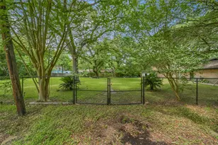 218 Hardy St, Bacliff, TX 77518 - Photo 13
