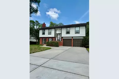 435 Old Course Dr Drive, Friendswood, TX 77546 - Photo 1