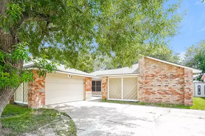 8403 Quail Burg Lane, Houston, TX 77489 - Photo 3
