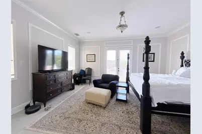 939 Queen Annes Road, Houston, TX 77024 - Photo 29