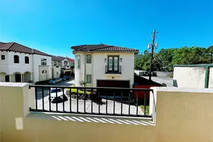 939 Queen Annes Rd, Houston, TX 77024 - Photo 41