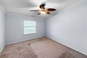 1152 Van Sant, Gilchrist, TX 77617 - Photo 21