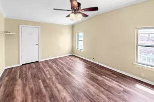 1152 Van Sant, Gilchrist, TX 77617 - Photo 17