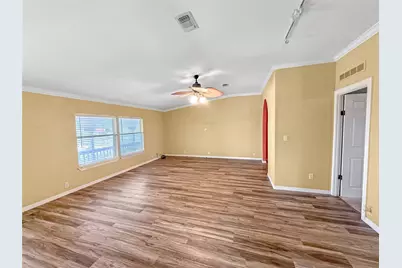 1152 Van Sant, Gilchrist, TX 77617 - Photo 5
