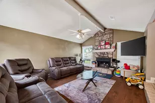 12811 Hidden Castle Dr, Houston, TX 77015 - Photo 5