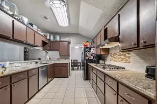 12811 Hidden Castle Dr, Houston, TX 77015 - Photo 13