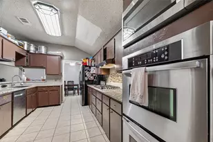 12811 Hidden Castle Dr, Houston, TX 77015 - Photo 13